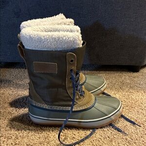 L.L. Bean Olive and Navy Lace-Up Outdoor Boot